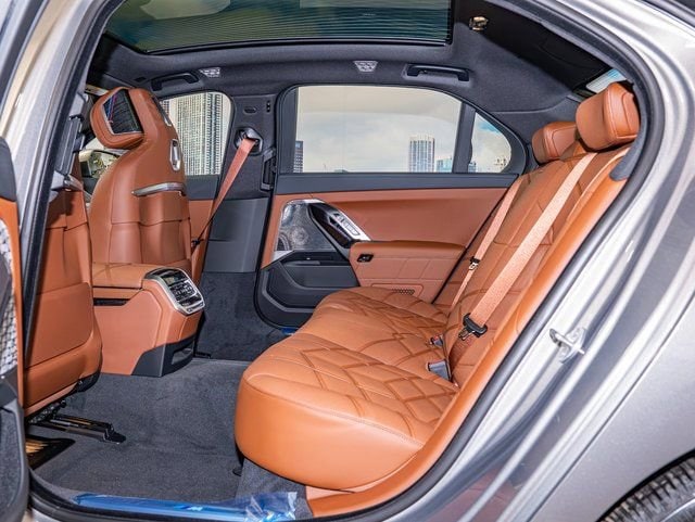 2026 BMW 7 Series 740i - Photo 22