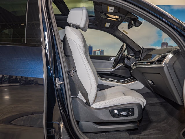 2024 BMW X5 M60i - Photo 21