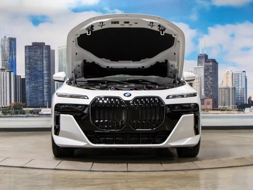 Used 2025 BMW 760i xDrive Sedan