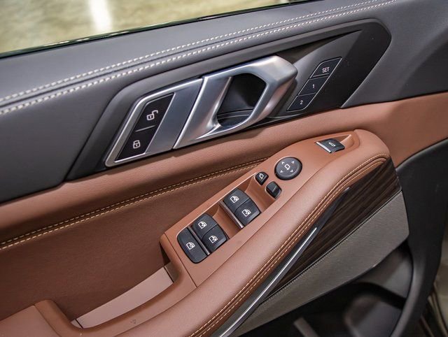 2026 BMW X5 40i - Photo 14