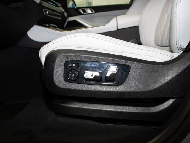 2026 BMW X5 40i - Photo 15
