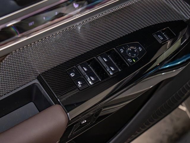 2026 BMW 7 Series 740i - Photo 14