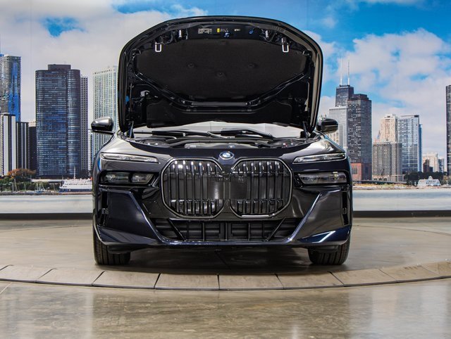 2025 Bmw 750e photo 4
