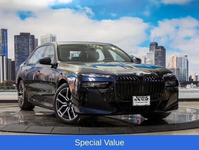 2025 BMW 7 Series 750e xDrive Sedan's photo