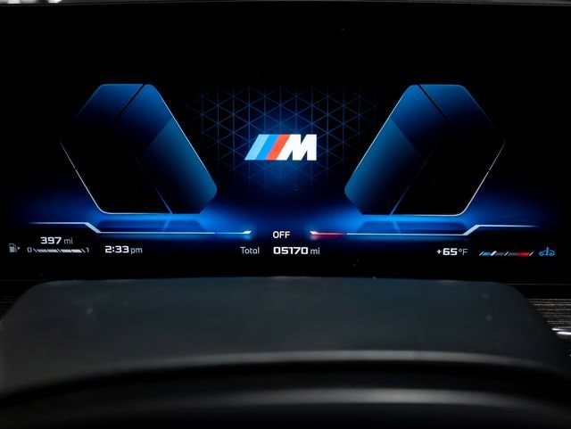 2026 BMW X7 M60i - Photo 16