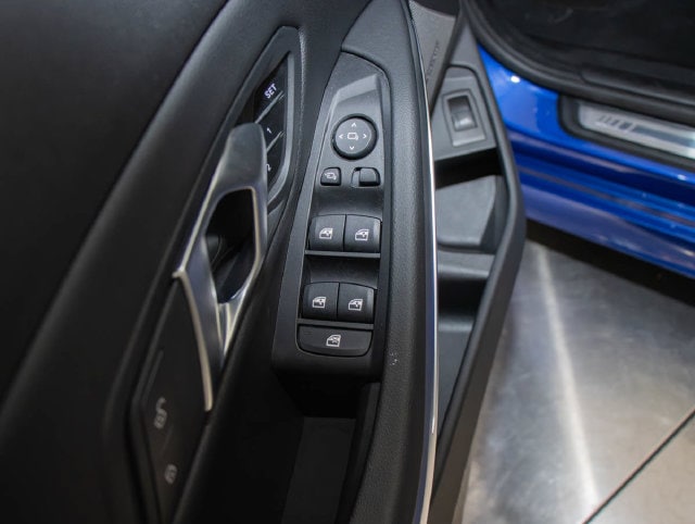 2025 BMW 3 Series M340i - Photo 14