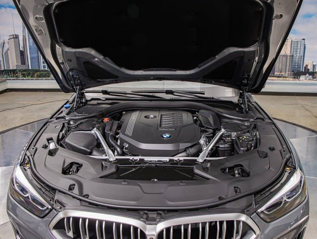 2026 BMW 8 Series 840i - Photo 5