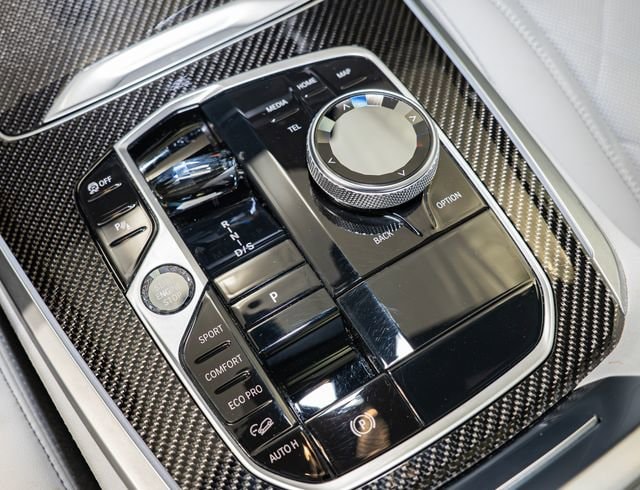 2024 BMW X5 M60i - Photo 19
