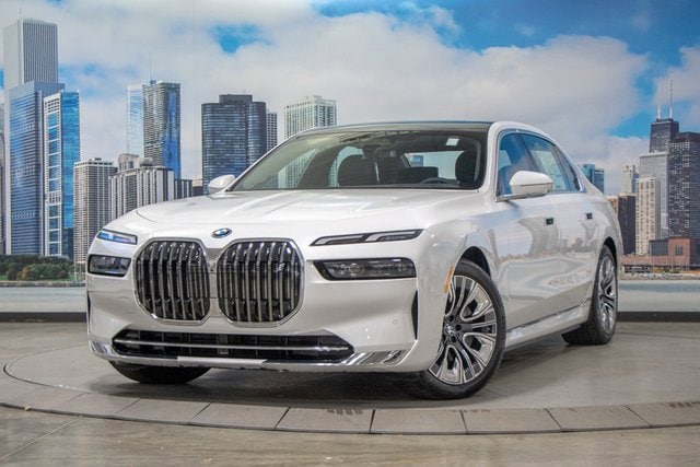 Used 2024 BMW i7 Base with VIN WBY53EJ05RCP46334 for sale in Lake Bluff, IL