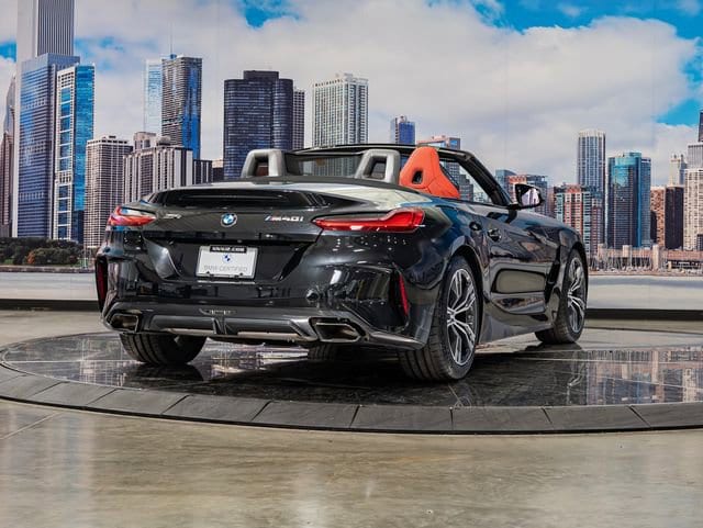 2025 BMW Z4 M40i - Photo 10