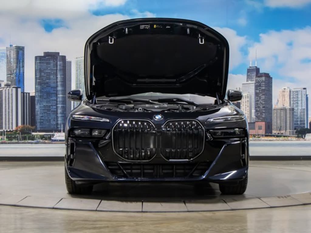 Used 2025 BMW 760i xDrive Sedan