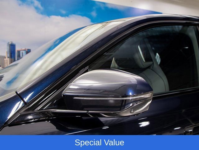 2025 BMW 7 Series 760i - Photo 10