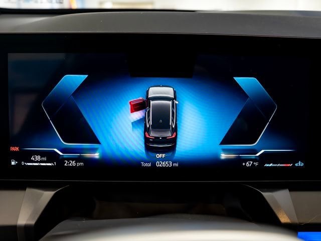2026 BMW X3 30 - Photo 17