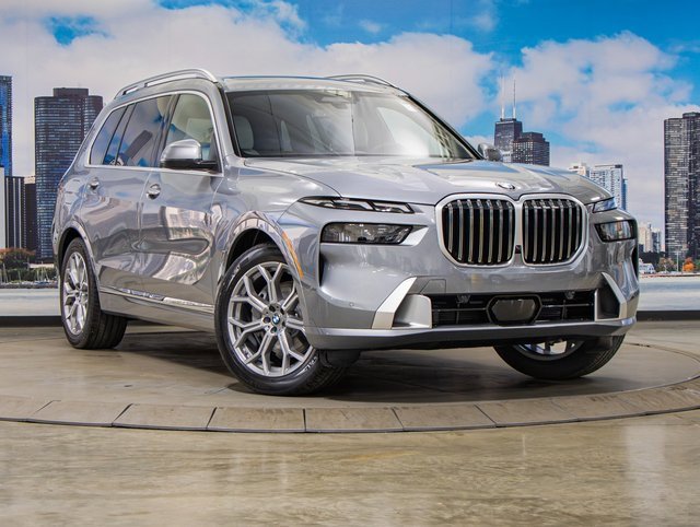 2026 BMW X7 40i's photo