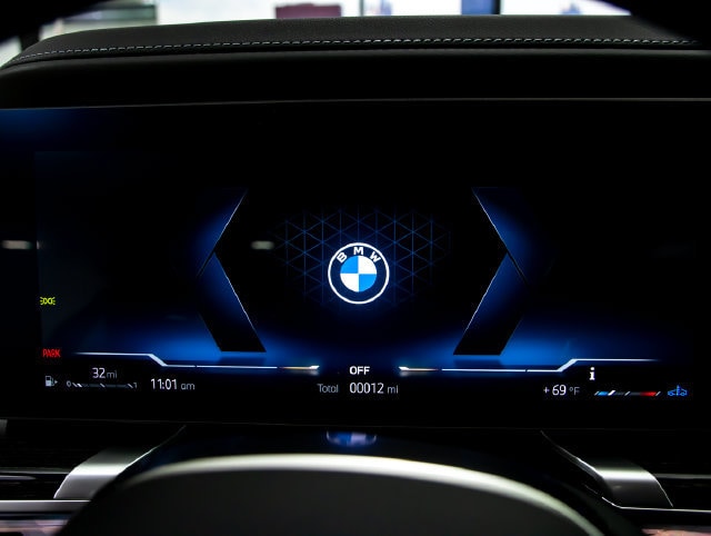 2026 BMW 7 Series 740i - Photo 18