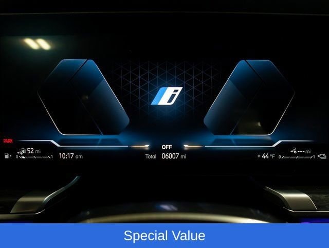 2025 BMW 7 Series 750e - Photo 18