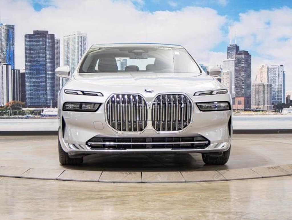 Used 2025 BMW i7 xDrive60 Sedan