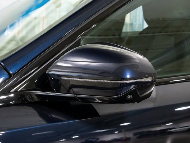 2026 BMW 5 Series 530i - Photo 10