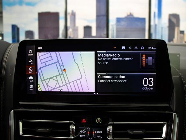 2026 BMW 8 Series 840i - Photo 18