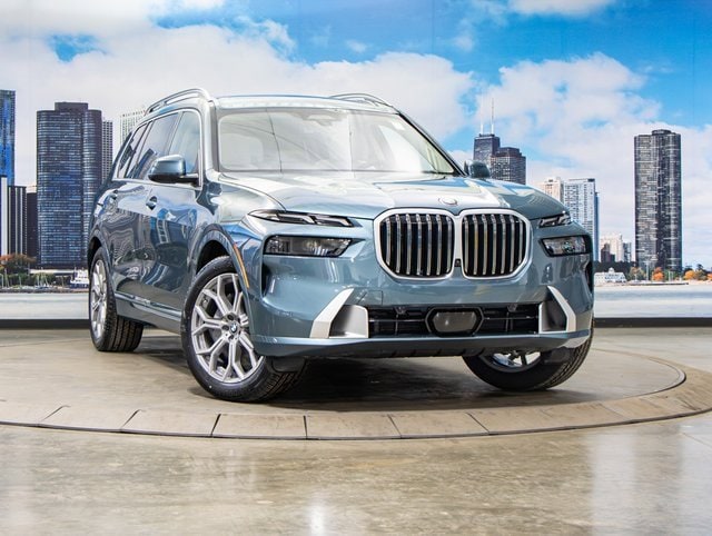 2026 BMW X7 40i's photo
