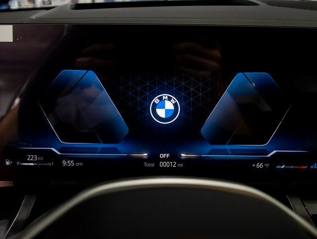 2026 BMW 5 Series 530i - Photo 17