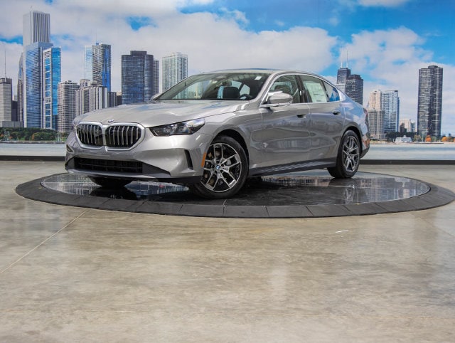 2027 BMW 5 Series 530i - Photo 2