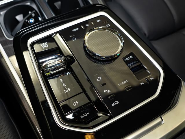 2026 BMW 7 Series 760i - Photo 19
