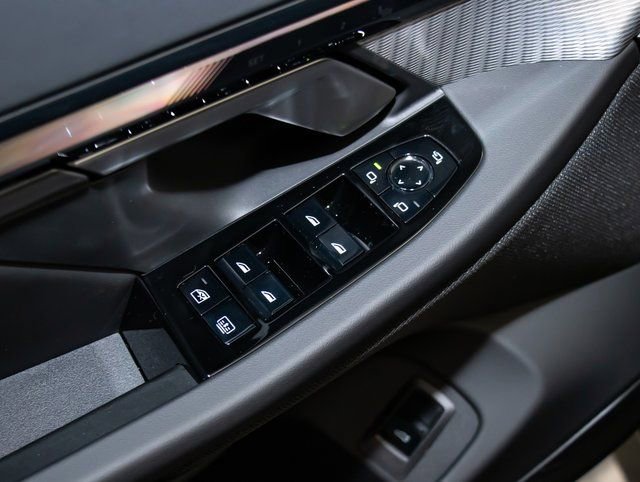 2026 BMW 5 Series 530i - Photo 14