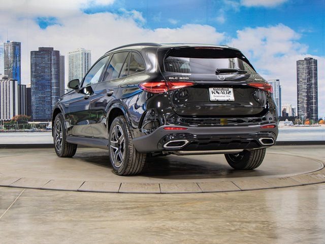 2026 Mercedes-Benz GLC Base - Photo 9