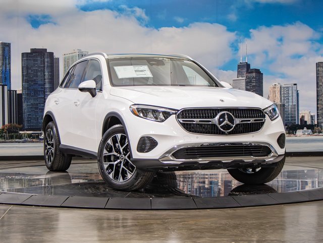 2026 Mercedes-Benz GLC Base's photo