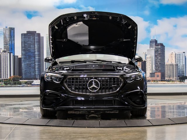 2026 Mercedes Benz E AMG 53 photo 4