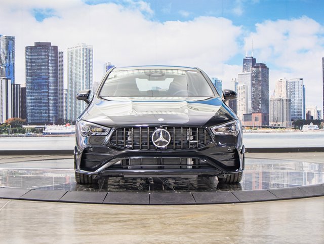 2025 Mercedes Benz CLA 35 AMG 4MATIC photo 3