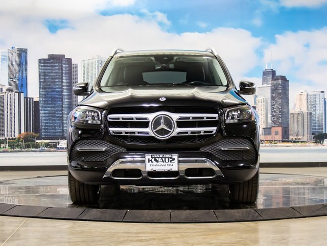 2023 Mercedes Benz GLS 450 4MATIC photo 3