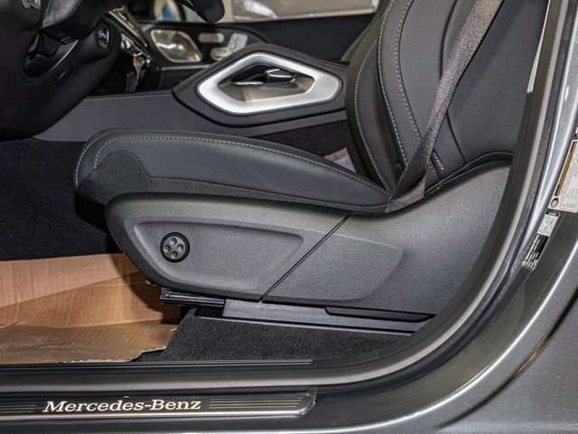 2026 Mercedes-Benz GLS Base - Photo 15