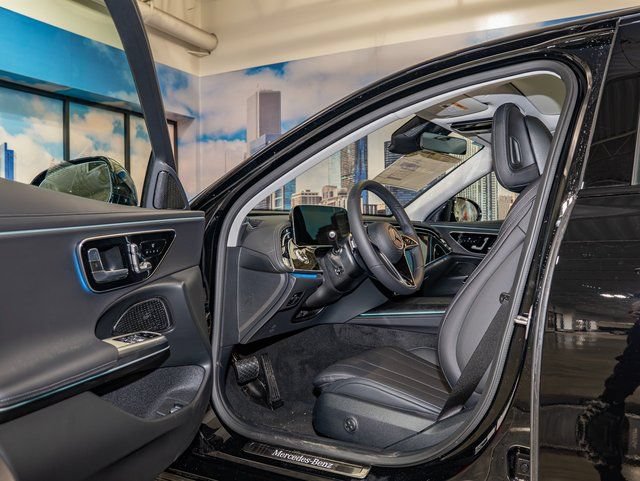 2026 Mercedes-Benz E-Class E350 - Photo 13