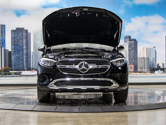2026 Mercedes Benz GLC 300 4MATIC photo 4