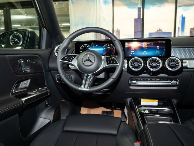 2026 Mercedes-Benz GLB GLB 250 - Photo 16