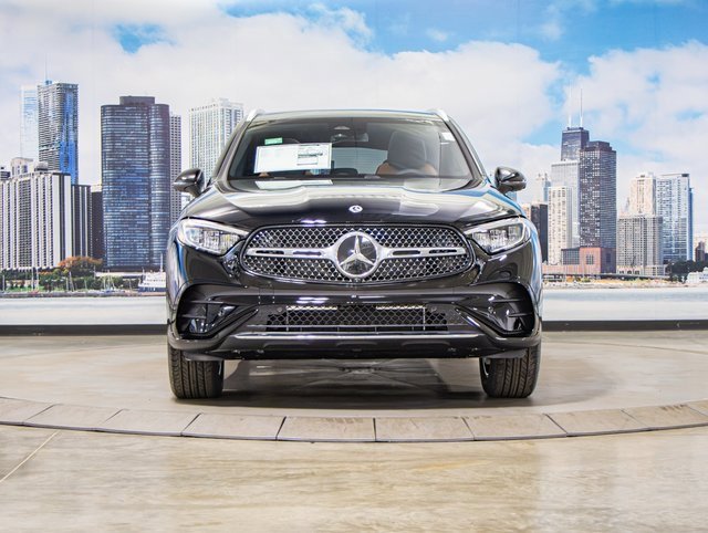 2025 Mercedes Benz GLC 350e 4MATIC photo 3