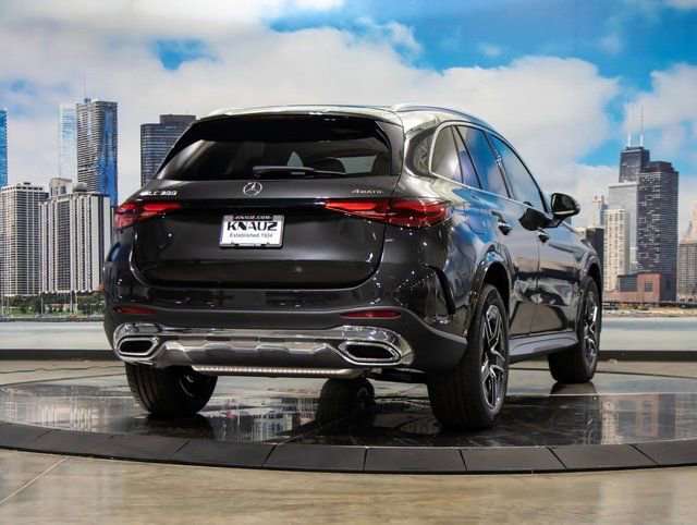 2026 Mercedes-Benz GLC Base - Photo 8