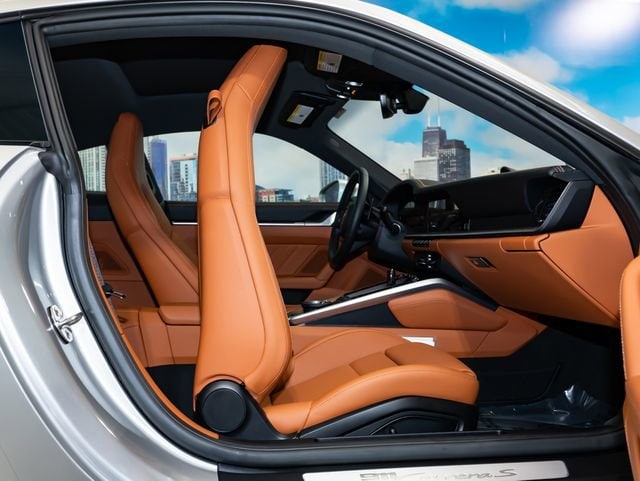 2026 Porsche 911 S - Photo 21