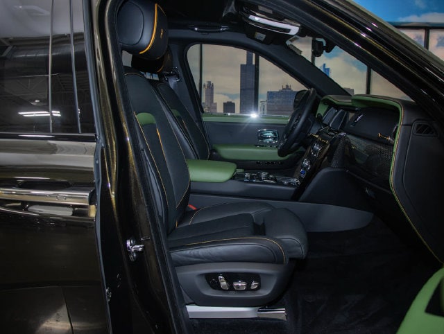 2023 Rolls-Royce Cullinan Black Badge - Photo 27