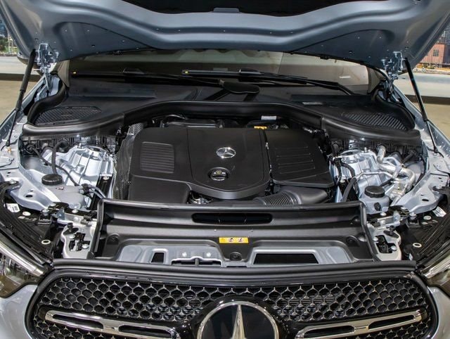 2026 Mercedes-Benz GLC Base - Photo 5