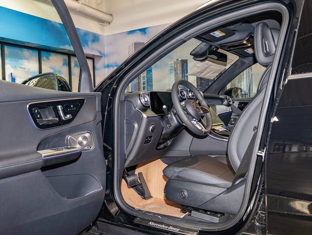 2026 Mercedes-Benz GLC Base - Photo 13