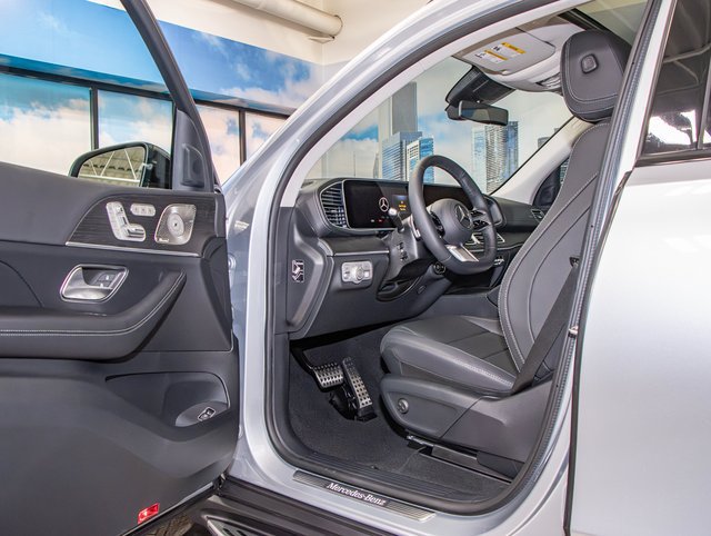 2026 Mercedes-Benz GLS Base - Photo 13