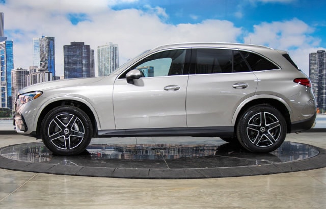 2023 Mercedes-Benz GLC GLC 300 - Photo 6