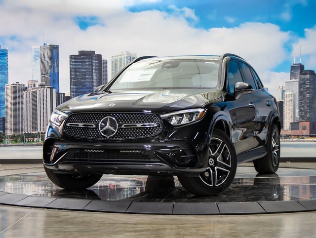2026 Mercedes Benz GLC 300 4MATIC photo 2