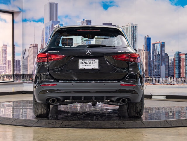 2026 Mercedes-Benz GLA AMG GLA 35 - Photo 11