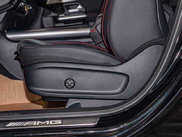2026 Mercedes-Benz GLA AMG GLA 35 - Photo 15