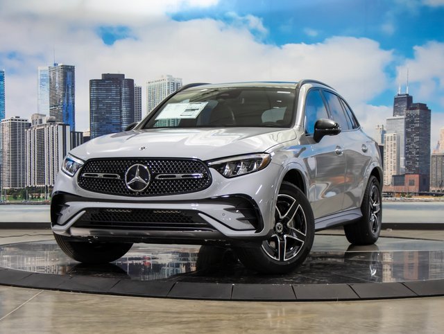 2026 Mercedes Benz GLC 300 4MATIC photo 2
