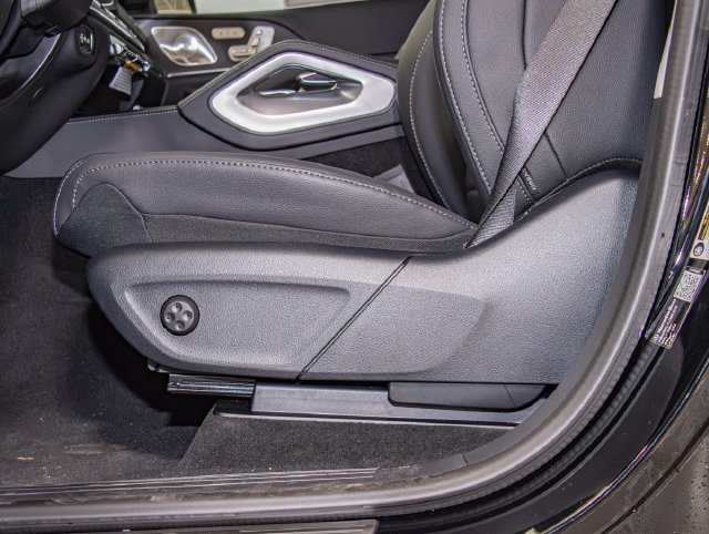 2026 Mercedes-Benz GLE GLE450 - Photo 15